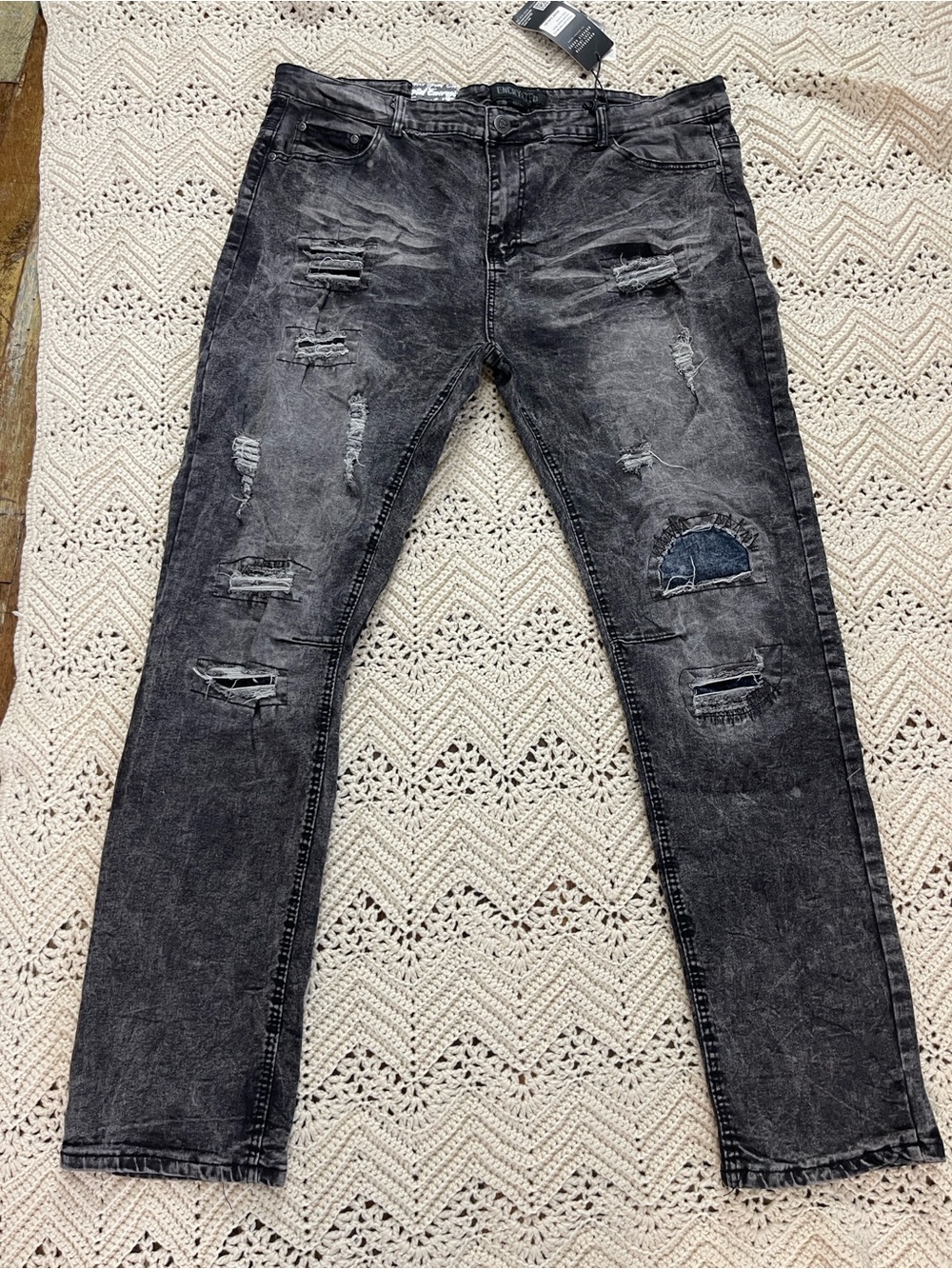 NWT Encrypted NYC  Distressed Wash Skinny Fit Prem Denim Jeans Men's Size 42/34